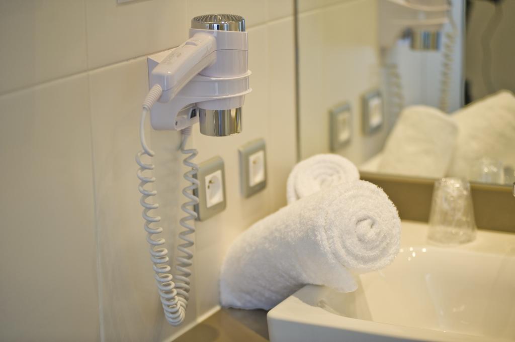 Le Manoir D'Agnes Logis Hotel Restaurant Tarascon-sur-Ariege Luaran gambar
